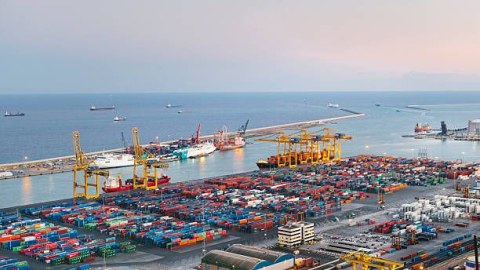 Bakı limanı ilə 21 mindən çox konteyner aşırılıb
