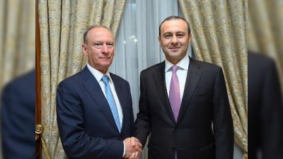 Qriqoryan Patruşevə Ermənistan-Azərbaycan sərhədindən danışdı