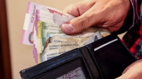 Ən yüksək maaşı bu sahədə çalışanlar alır - RƏSMİ