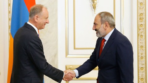 Paşinyan Patruşevlə görüşdü