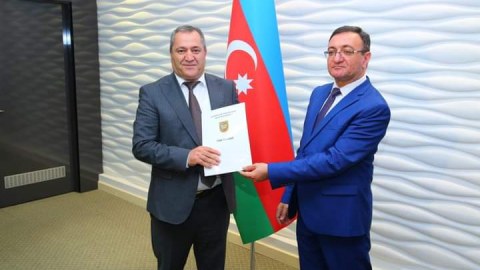 Ordumuza töhfə verən tibb işçiləri təltif olunub - FOTO