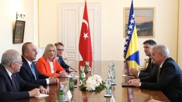 Çavuşoğlu Bosniyada görüşlər keçirdi