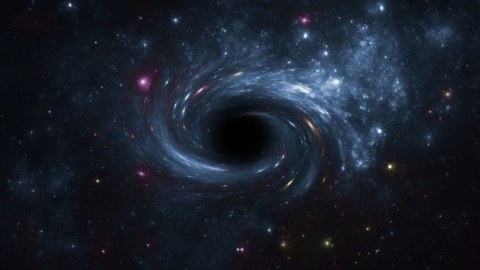 Sürətlə böyüyən qara dəlik aşkarlandı