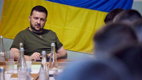 Rus kitablarına və musiqisinə qadağa qoyuldu