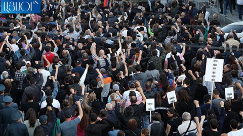 Ermənistan müxalifəti təcili mitinq çağırdı