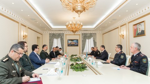 Vilayət Eyvazov general Məcid Kərimini qəbul edib