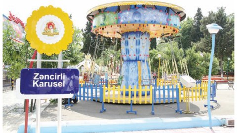 Gəncədə yelləncək qırıldı - 12 yaşlı uşaq yaralandı