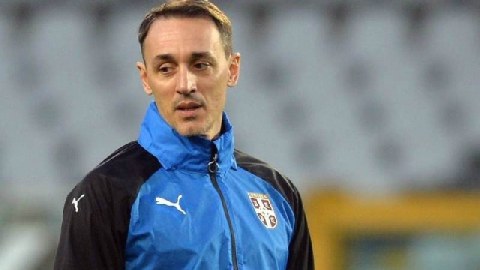 AFFA millimizin baş məşqçisi ilə VİDALAŞDI