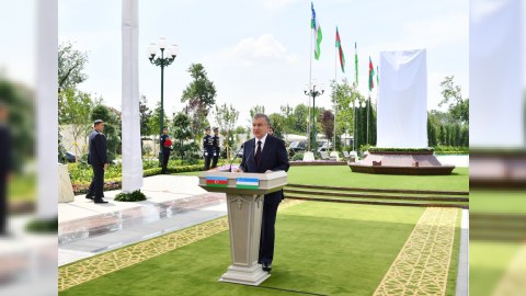 Heydər Əliyev həyatını Azərbaycana həsr edib - Mirziyoyev