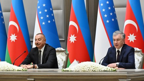 Mirziyoyev: “Azərbaycanın uğurlarına ürəkdən sevinirik”