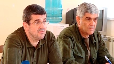 Laçında çaxnaşma - Araik Zabux kəndinə görə Moskvaya yalvarmağa GETDİ