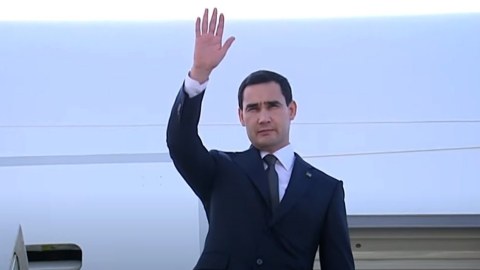 Türkmənistan prezidenti müalicə üçün təcili Almaniyaya gedib