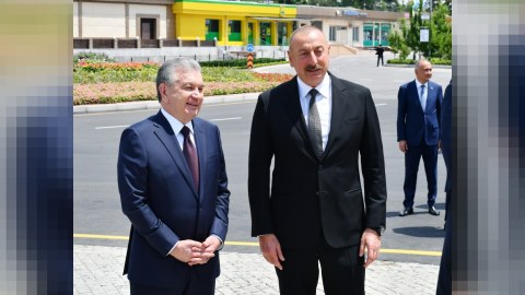 Türk dünyasının birliyi yolunda böyük addım – Yumruq kimi...