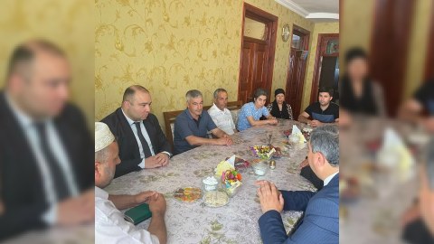 Şəhid Elşad Salahovun ailəsi ziyarət olunub