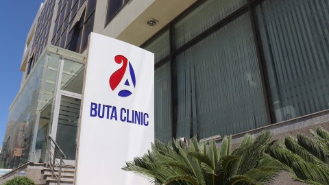 Nazirlik “Buta” klinikasının fəaliyyətini DAYANDIRDI