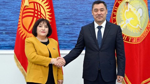 Sahibə Qafarova Qırğızıstan prezidenti ilə görüşdü