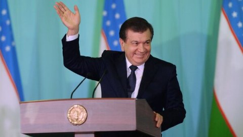 Özbəkistanda prezidentlik müddəti uzadılır