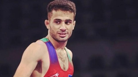 Güləşçimiz Romada qızıl medal qazandı