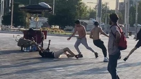 Taksimdə turistlər arasında kütləvi dava - FOTO