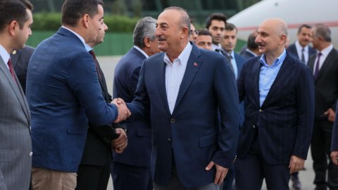 Çavuşoğlu Bakıya gəldi