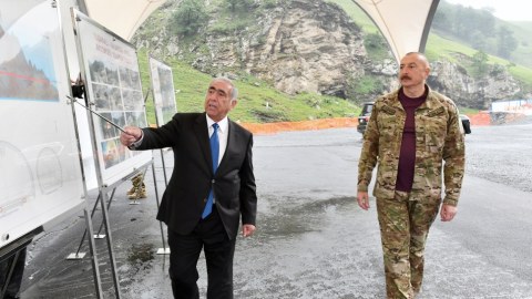 Prezident Göygöldə tunellərin tikintisi ilə tanış oldu - FOTO