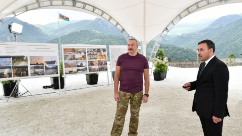  İlham Əliyevə Kəlbəcərin baş planı təqdim edildi