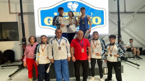 Boksçularımız 3 qızıl, 4 gümüş medal qazandılar