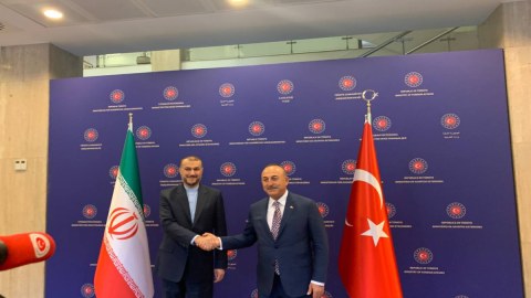 Türkiyə və İran XİN başçıları görüşdü