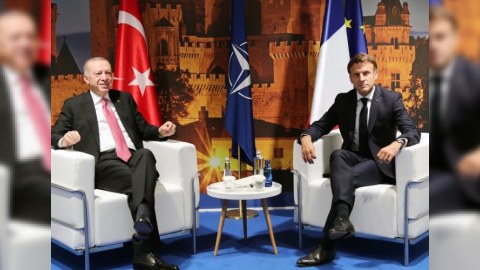 Ərdoğan Makronla görüşdü