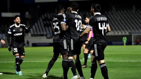 “Qarabağ” bir gündə iki oyun keçirəcək