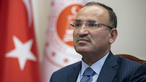 Türkiyə Finlandiya və İsveçdən 33 terrorçunu geri TƏLƏB ETDİ