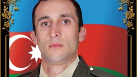 Şəhid anasını aldadıb 11 min manatını aldılar - FOTO