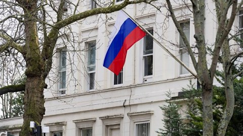 Bolqarıstanda rus diplomatlarla bağlı ETİRAZ
