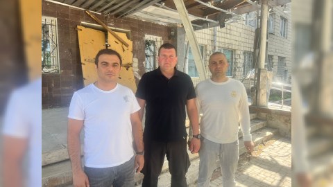 Diaspor sədri Ukraynada döyüşlər gedən şəhərdə olub
