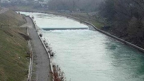 Kanala düşən gəncin meyiti tapıldı