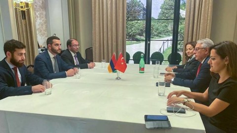 Türkiyə və Ermənistan razılığa gəldi - Quru sərhədləri açılır