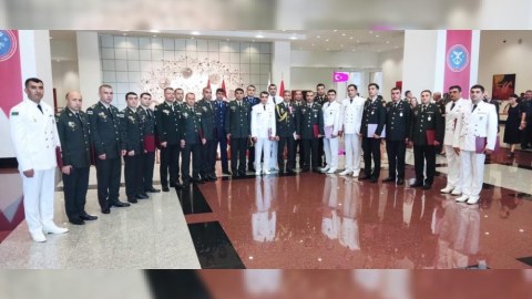 Türkiyədə azərbaycanlı hərbçilərə diplomlar verildi - FOTO