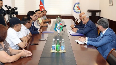Səttar Möhbalıyev qazaxıstanlı həmkarı ilə görüşüb