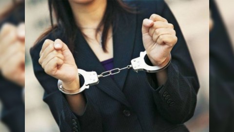 Mərdəkanda qadın evdən 10 min avro oğurladı