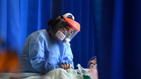 Britaniyada yoluxma 30 faizdən çox artıb