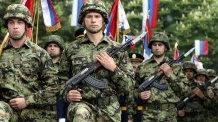 Könüllü hərbi xidmətə görə 323 avro veriləcək
