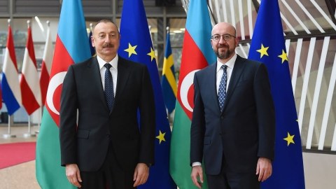 Şarl Mişel İlham Əliyevə zəng etdi
