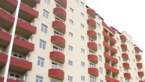 600-dən çox internat məzununa mənzil verilib