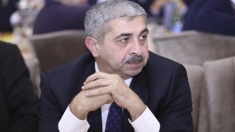 Keçmiş deputatdan 33 manat çaypulu aldılar - Etiraz etdi