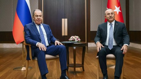 Lavrov və Çavuşoğlu yenə “taxıl böhranı”nı müzakirə etdilər