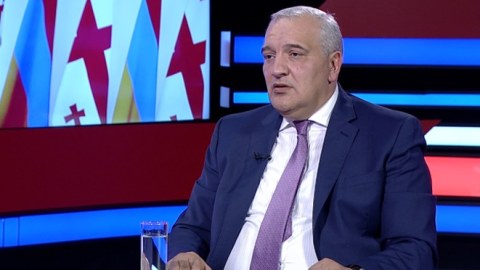Paşinyan Gürcüstandakı səfiri geri çağırır