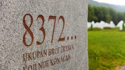 Srebrenitsa soyqırımından 27 il ötür