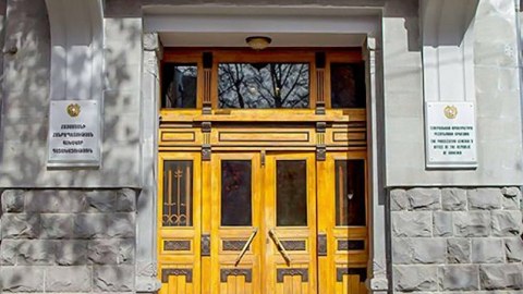 Ermənistanda iki sabiq məmur Baş Prokurorluğa ÇAĞIRILDI