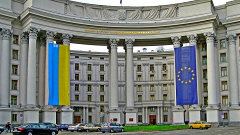 Ukrayna Şimali Koreya ilə əlaqələri kəsdi 