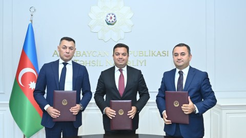 Təhsilin İnkişafı Fondu ilk rəsmi sənədini imzaladı - FOTO